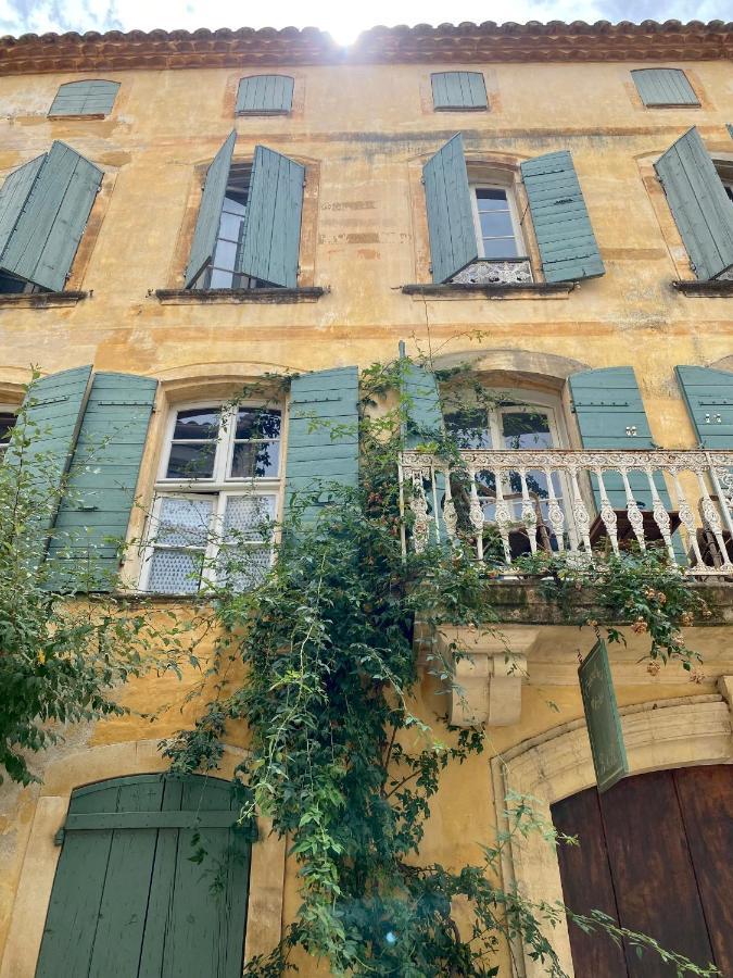 Rue Du Chateau Tarascon Exterior foto